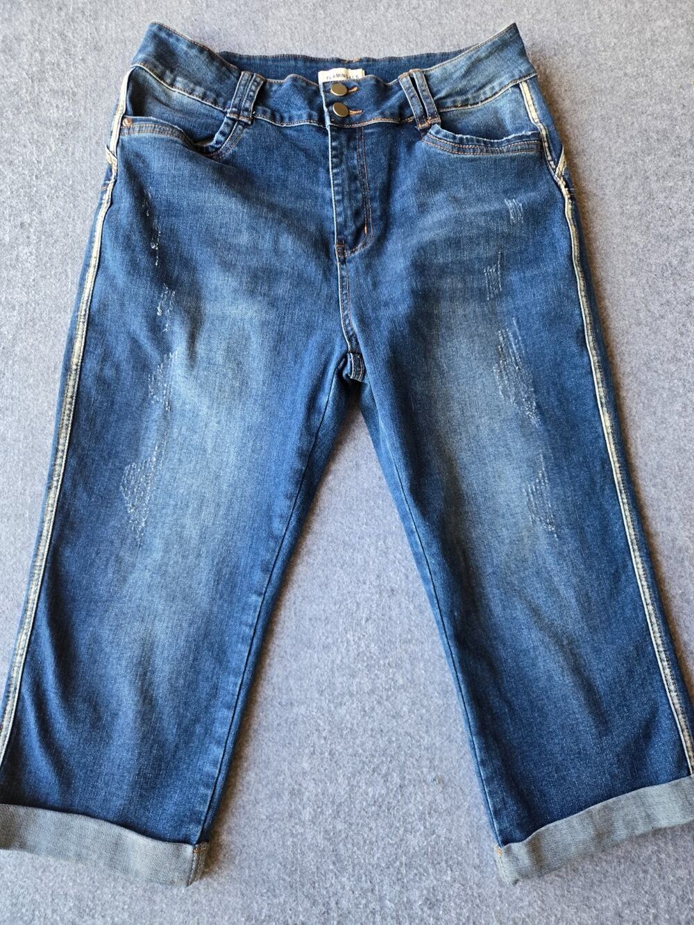 Flamingals Women's Jeans Capri Straight Distressed Cuffed Size XL (32"x18")